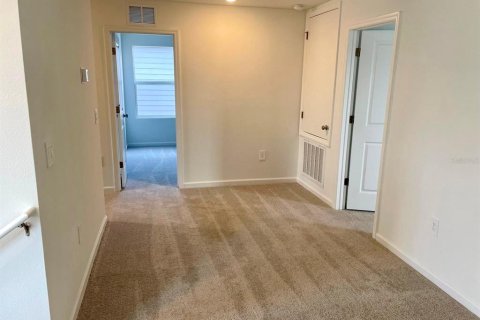 Casa en alquiler en Lake Wales, Florida, 4 dormitorios, 174.1 m2 № 1903414 - foto 11