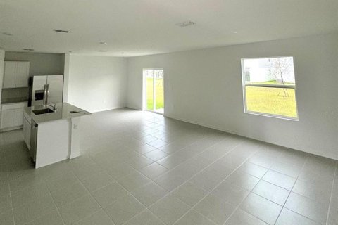 Casa en alquiler en Lake Wales, Florida, 4 dormitorios, 174.1 m2 № 1903414 - foto 3