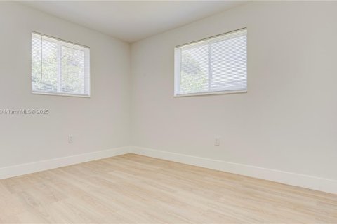 Villa ou maison à vendre à Lauderhill, Floride: 3 chambres, 77.67 m2 № 1850374 - photo 21