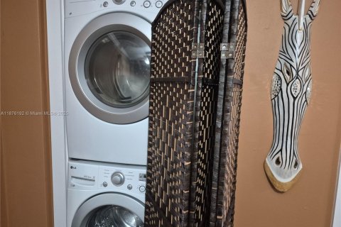 Copropriété à louer à Fort Lauderdale, Floride: 2 chambres, 87.33 m2 № 1981974 - photo 10