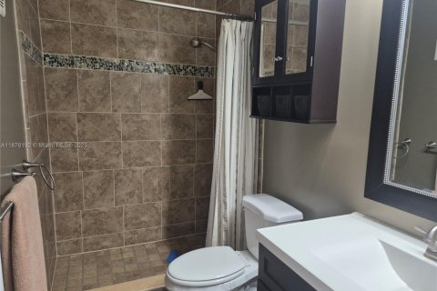 Copropriété à louer à Fort Lauderdale, Floride: 2 chambres, 87.33 m2 № 1981974 - photo 15