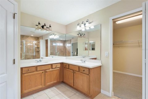 House in Orlando, Florida 4 bedrooms, 263.19 sq.m. № 1548123 - photo 28