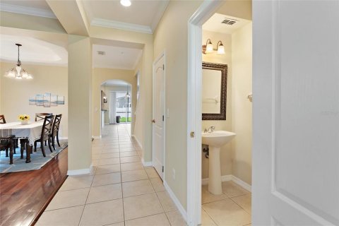 House in Orlando, Florida 4 bedrooms, 263.19 sq.m. № 1548123 - photo 15