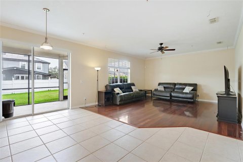 House in Orlando, Florida 4 bedrooms, 263.19 sq.m. № 1548123 - photo 16