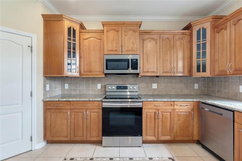 House in Orlando, Florida 4 bedrooms, 263.19 sq.m. № 1548123 - photo 22