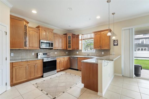 House in Orlando, Florida 4 bedrooms, 263.19 sq.m. № 1548123 - photo 19