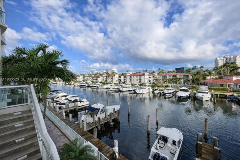 Copropriété à vendre à Aventura, Floride: 2 chambres, 146.6 m2 № 2044180 - photo 11