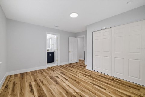 Villa ou maison à vendre à Tampa, Floride: 2 chambres, 93.46 m2 № 2414059 - photo 21