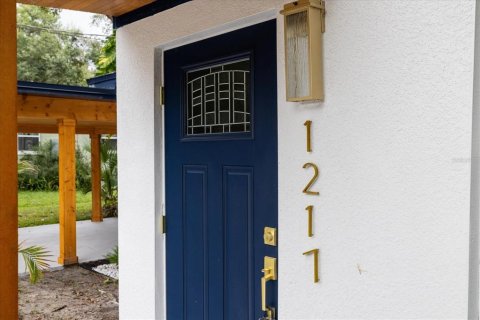 Villa ou maison à vendre à Tampa, Floride: 2 chambres, 93.46 m2 № 2414059 - photo 5