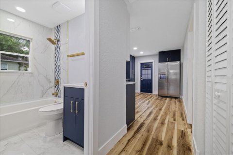 Villa ou maison à vendre à Tampa, Floride: 2 chambres, 93.46 m2 № 2414059 - photo 13