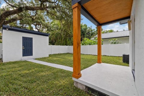 Villa ou maison à vendre à Tampa, Floride: 2 chambres, 93.46 m2 № 2414059 - photo 29