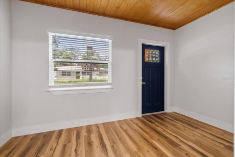 Villa ou maison à vendre à Tampa, Floride: 2 chambres, 93.46 m2 № 2414059 - photo 6