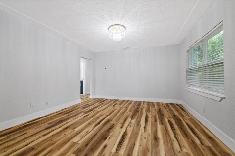 Villa ou maison à vendre à Tampa, Floride: 2 chambres, 93.46 m2 № 2414059 - photo 8