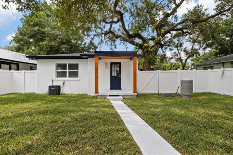Villa ou maison à vendre à Tampa, Floride: 2 chambres, 93.46 m2 № 2414059 - photo 28