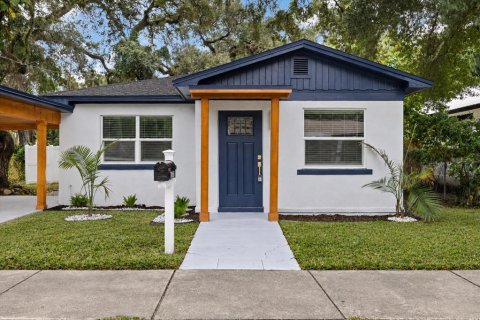 Villa ou maison à vendre à Tampa, Floride: 2 chambres, 93.46 m2 № 2414059 - photo 4
