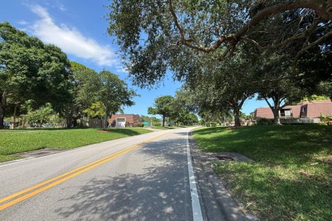 Adosado en alquiler en Palm Beach Gardens, Florida, 2 dormitorios, 148.27 m2 № 1187275 - foto 1