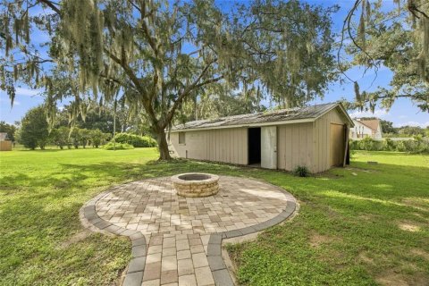 House in Plant City, Florida 5 bedrooms, 188.78 sq.m. № 2338918 - photo 30