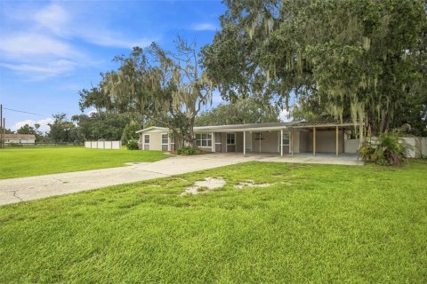 House in Plant City, Florida 5 bedrooms, 188.78 sq.m. № 2338918 - photo 4