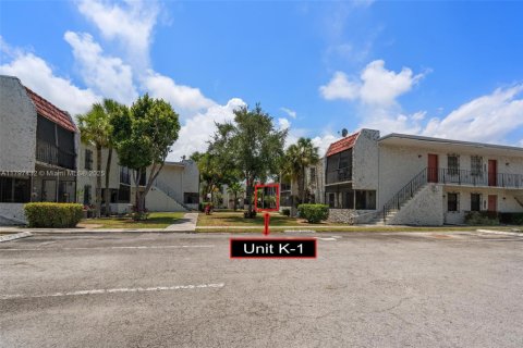 Condo in Palmetto Bay, Florida, 2 bedrooms  № 1738357 - photo 2