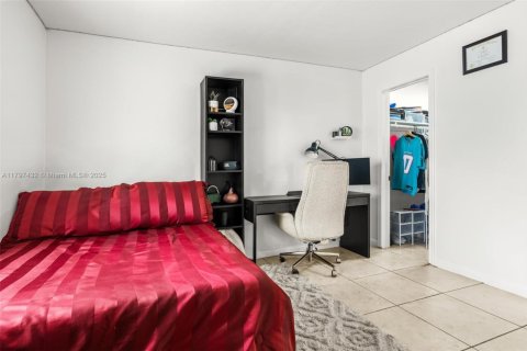 Condo in Palmetto Bay, Florida, 2 bedrooms  № 1738357 - photo 13