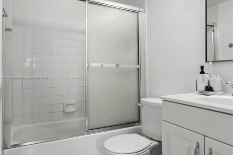 Condo in Palmetto Bay, Florida, 2 bedrooms  № 1738357 - photo 16