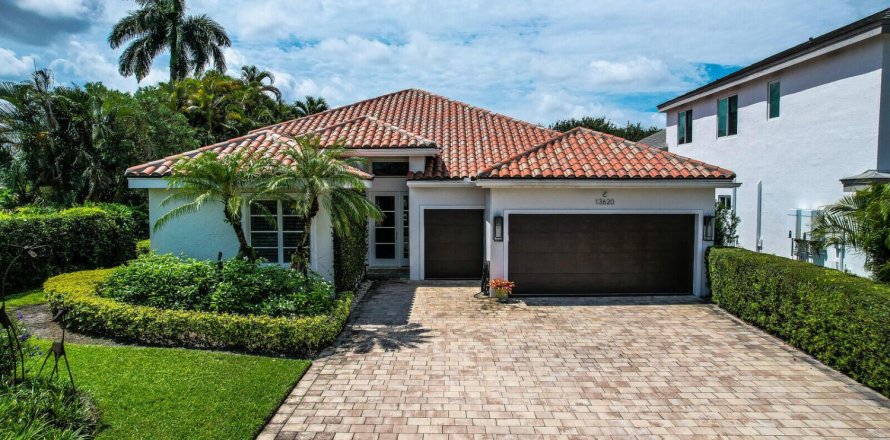 Villa ou maison à Palm Beach Gardens, Floride 3 chambres, 283.26 m2 № 2294206