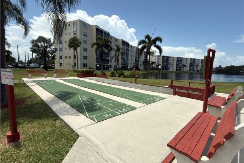 Condominio en alquiler en Dania Beach, Florida, 2 dormitorios, 110.55 m2 № 2339955 - foto 2