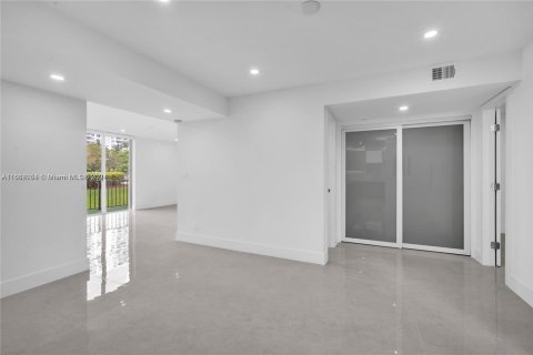 Condominio en alquiler en Aventura, Florida, 3 dormitorios, 120.12 m2 № 1936986 - foto 11