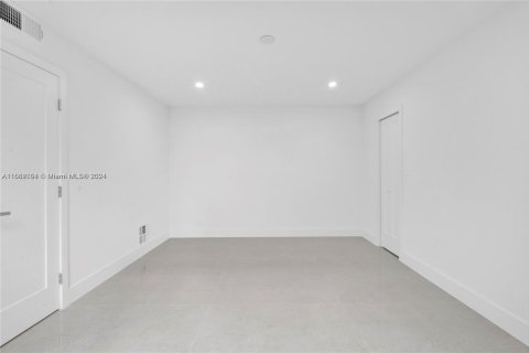 Copropriété à louer à Aventura, Floride: 3 chambres, 120.12 m2 № 1936986 - photo 20
