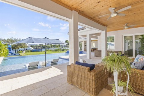 Casa en venta en Port St. Lucie, Florida, 5 dormitorios, 474.45 m2 № 2087259 - foto 14