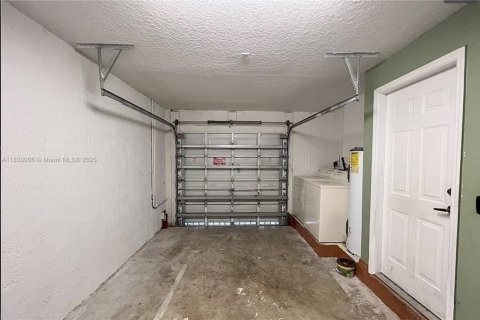 Townhouse in Homestead, Florida 4 bedrooms, 172.89 sq.m. № 1804378 - photo 6