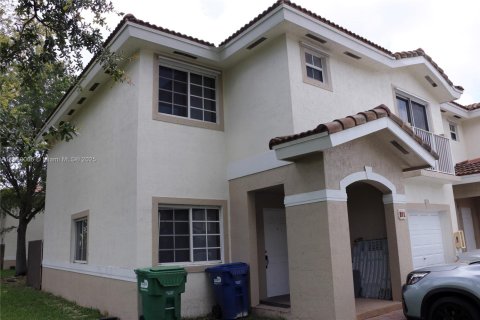 Townhouse in Homestead, Florida 4 bedrooms, 172.89 sq.m. № 1804378 - photo 5