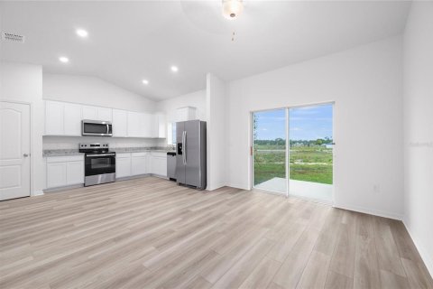 Villa ou maison à vendre à Babson Park, Floride: 3 chambres, 112.04 m2 № 2405790 - photo 5