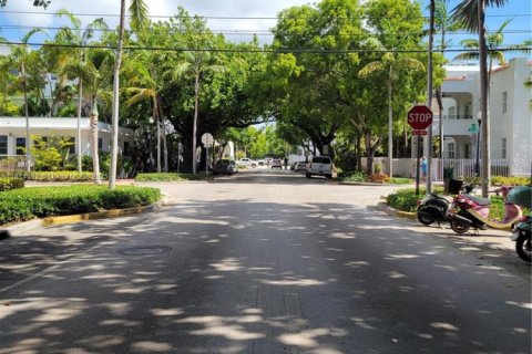 Condo in Miami Beach, Florida  № 1874426 - photo 21