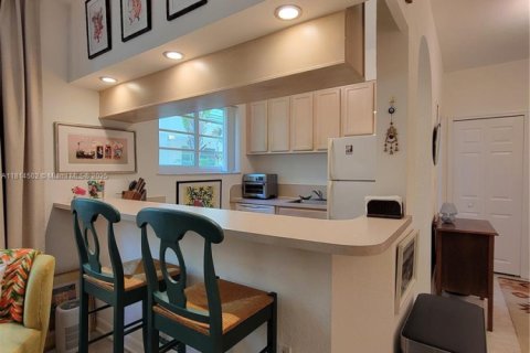 Condo in Miami Beach, Florida  № 1874426 - photo 3