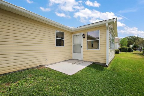 House in The Villages, Florida 2 bedrooms, 128.48 sq.m. № 1653861 - photo 30