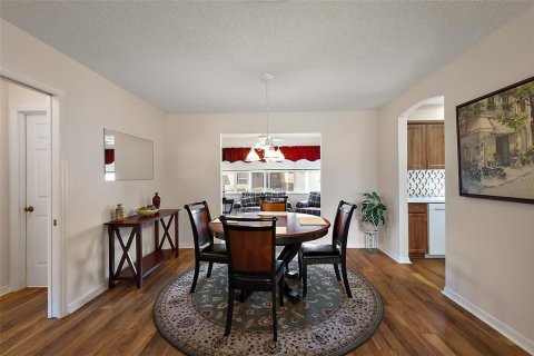House in The Villages, Florida 2 bedrooms, 128.48 sq.m. № 1653861 - photo 14