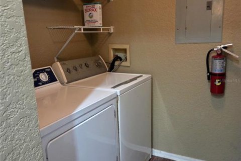 Condo in Altamonte Springs, Florida, 3 bedrooms  № 2237691 - photo 13