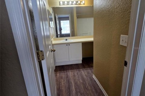 Condo in Altamonte Springs, Florida, 3 bedrooms  № 2237691 - photo 8