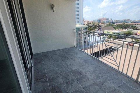 Copropriété à louer à Clearwater, Floride: 1 chambre, 103.21 m2 № 2094668 - photo 9