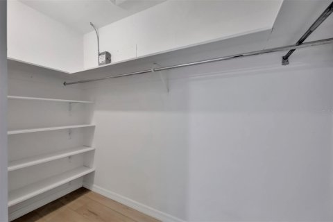 Condo in Saint Petersburg, Florida, 2 bedrooms  № 2211809 - photo 16