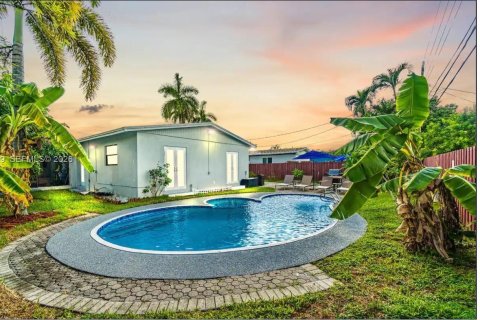 Купить виллу или дом в Форт-Лодердейл, Флорида 5 спален, 196.77м2, № 2051971 - фото 2