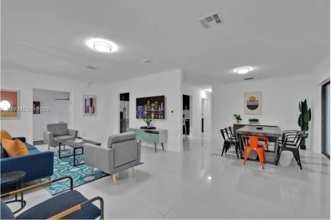 Купить виллу или дом в Форт-Лодердейл, Флорида 5 спален, 196.77м2, № 2051971 - фото 24