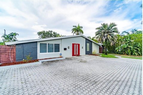 Купить виллу или дом в Форт-Лодердейл, Флорида 5 спален, 196.77м2, № 2051971 - фото 25