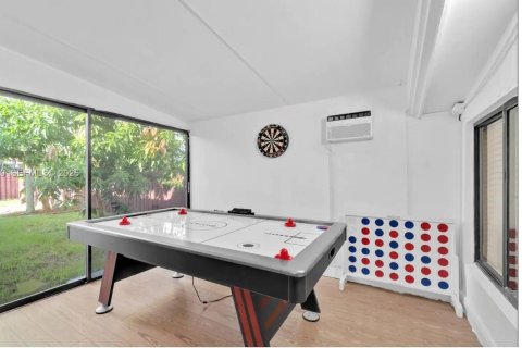 Купить виллу или дом в Форт-Лодердейл, Флорида 5 спален, 196.77м2, № 2051971 - фото 19