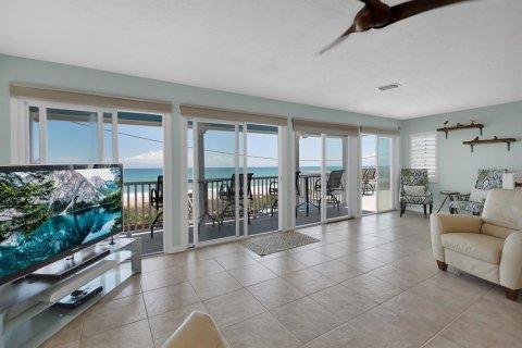 Casa en venta en New Smyrna Beach, Florida, 3 dormitorios, 222.97 m2 № 2151453 - foto 8