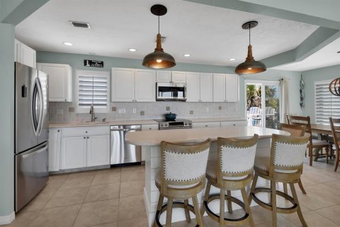 Casa en venta en New Smyrna Beach, Florida, 3 dormitorios, 222.97 m2 № 2151453 - foto 10