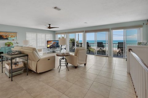 Casa en venta en New Smyrna Beach, Florida, 3 dormitorios, 222.97 m2 № 2151453 - foto 7