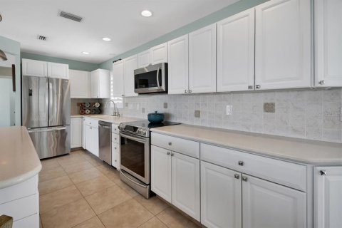 Casa en venta en New Smyrna Beach, Florida, 3 dormitorios, 222.97 m2 № 2151453 - foto 11