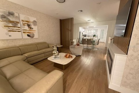 Touwnhouse à vendre à Orlando, Floride: 3 chambres, 150.5 m2 № 2436724 - photo 9